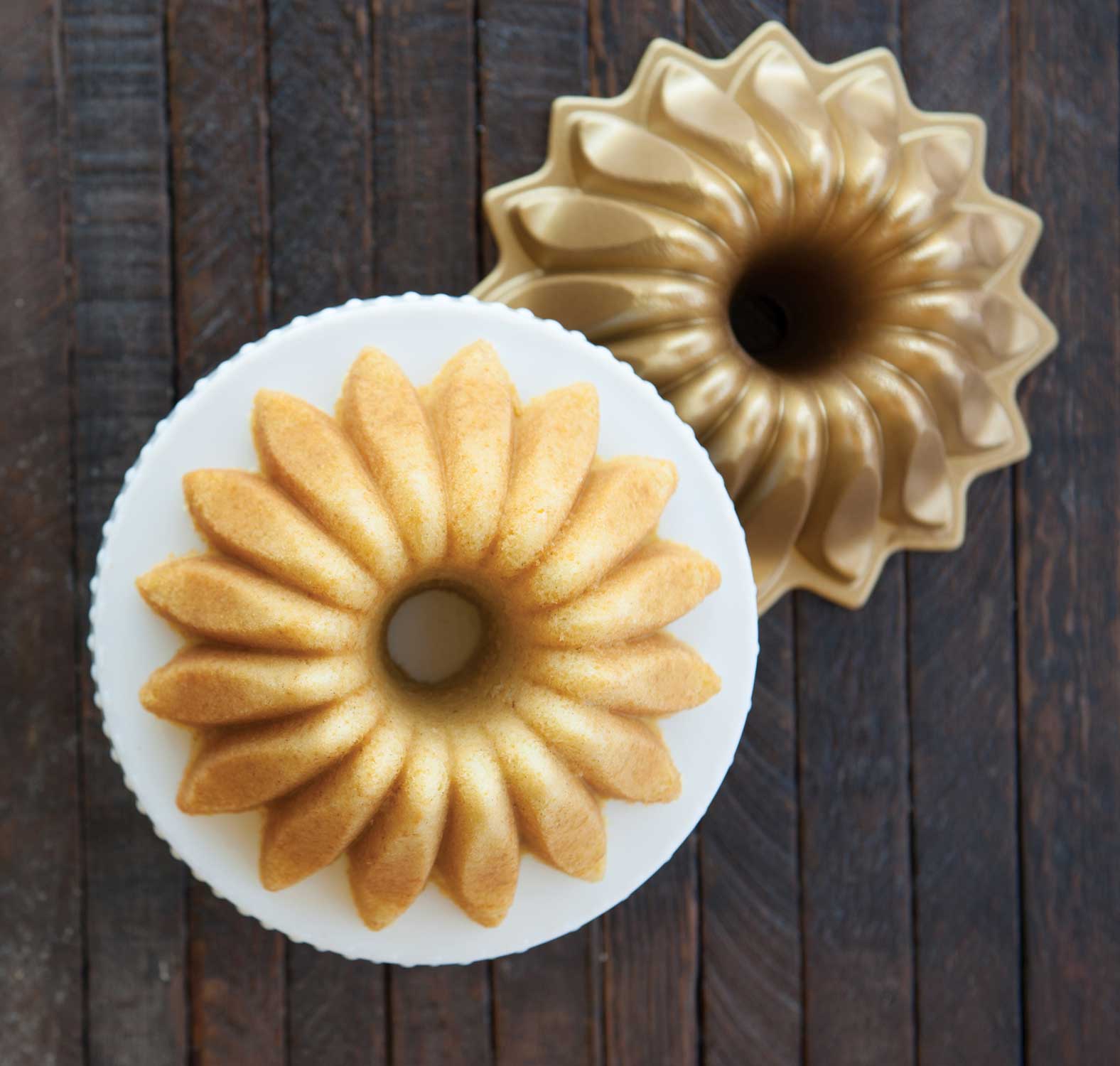 Lotus Baking Tin Nordic Ware RoyalDesign