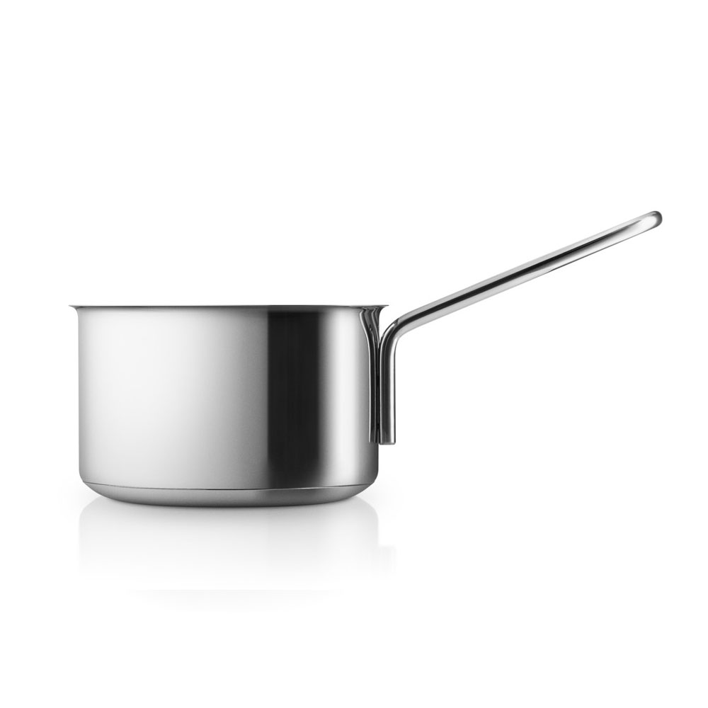 https://api-prod.royaldesign.se/api/products/image/2/eva-solo-saucepan-stainless-steel-0
