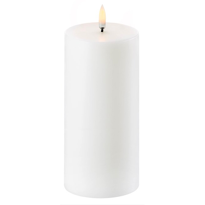Uyuni - Pillar Candle LED Nordic White 7,8 x 10 cm