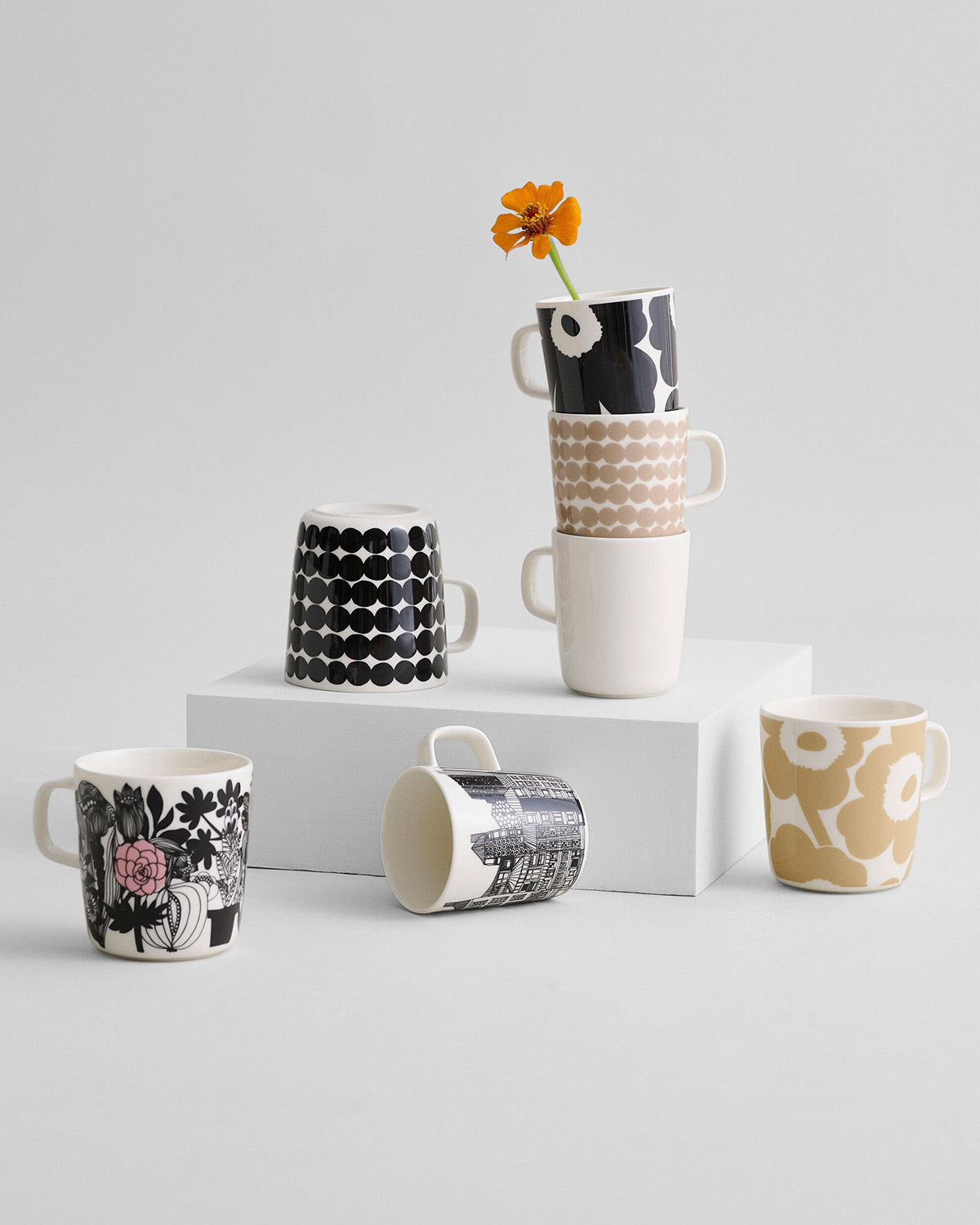 Oiva/Siirtolapuutarha Mug, 4 dl - Marimekko @ 