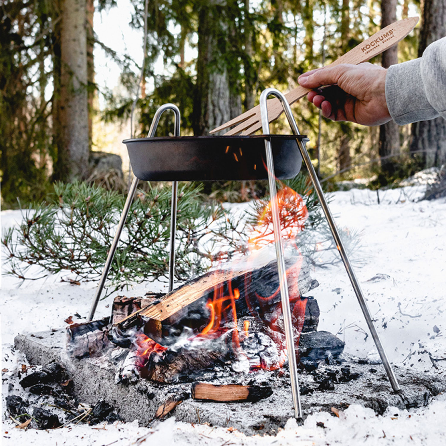 https://api-prod.royaldesign.se/api/products/image/9/kockums-jernverk-frying-pan-pie-dish-10