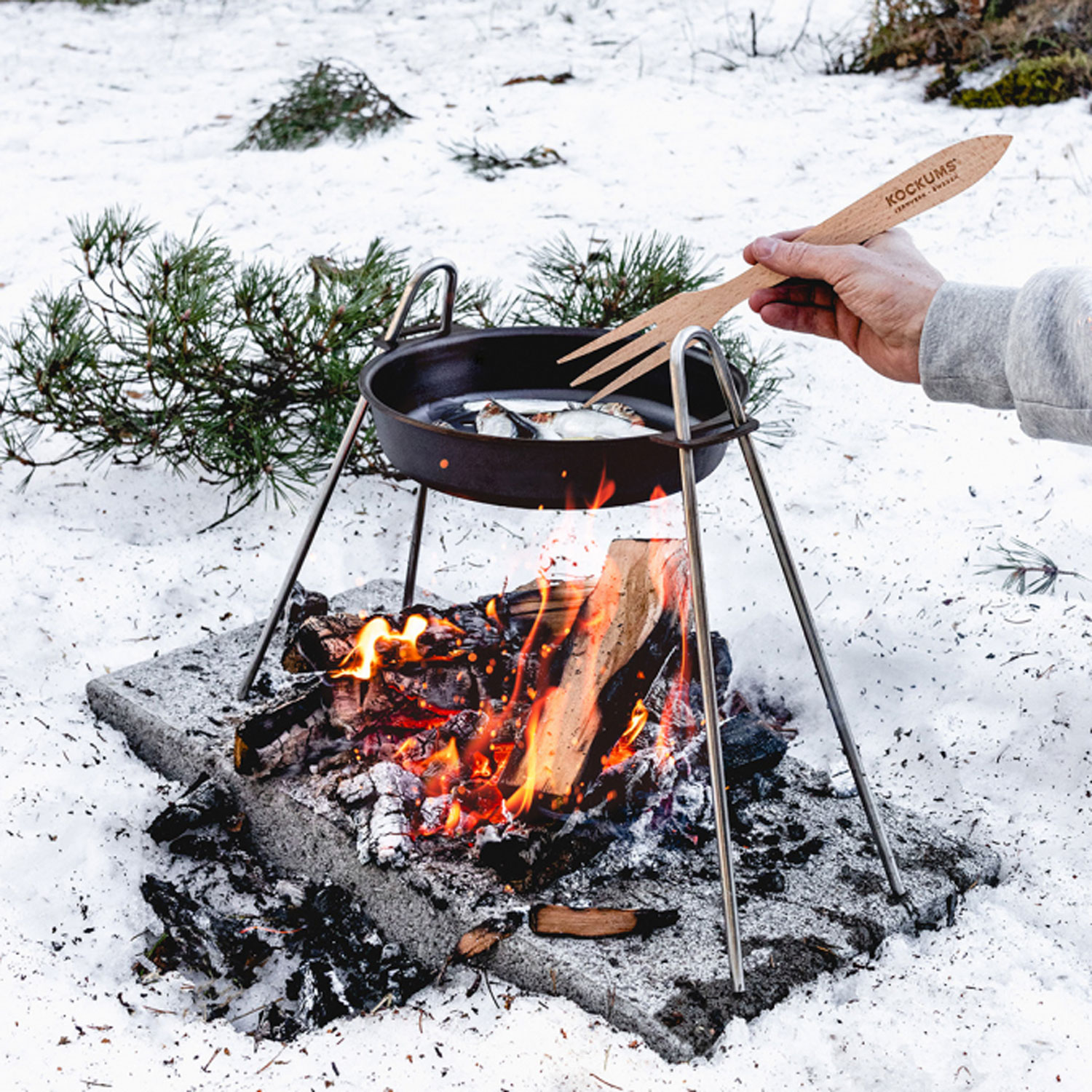 https://api-prod.royaldesign.se/api/products/image/9/kockums-jernverk-frying-pan-pie-dish-11